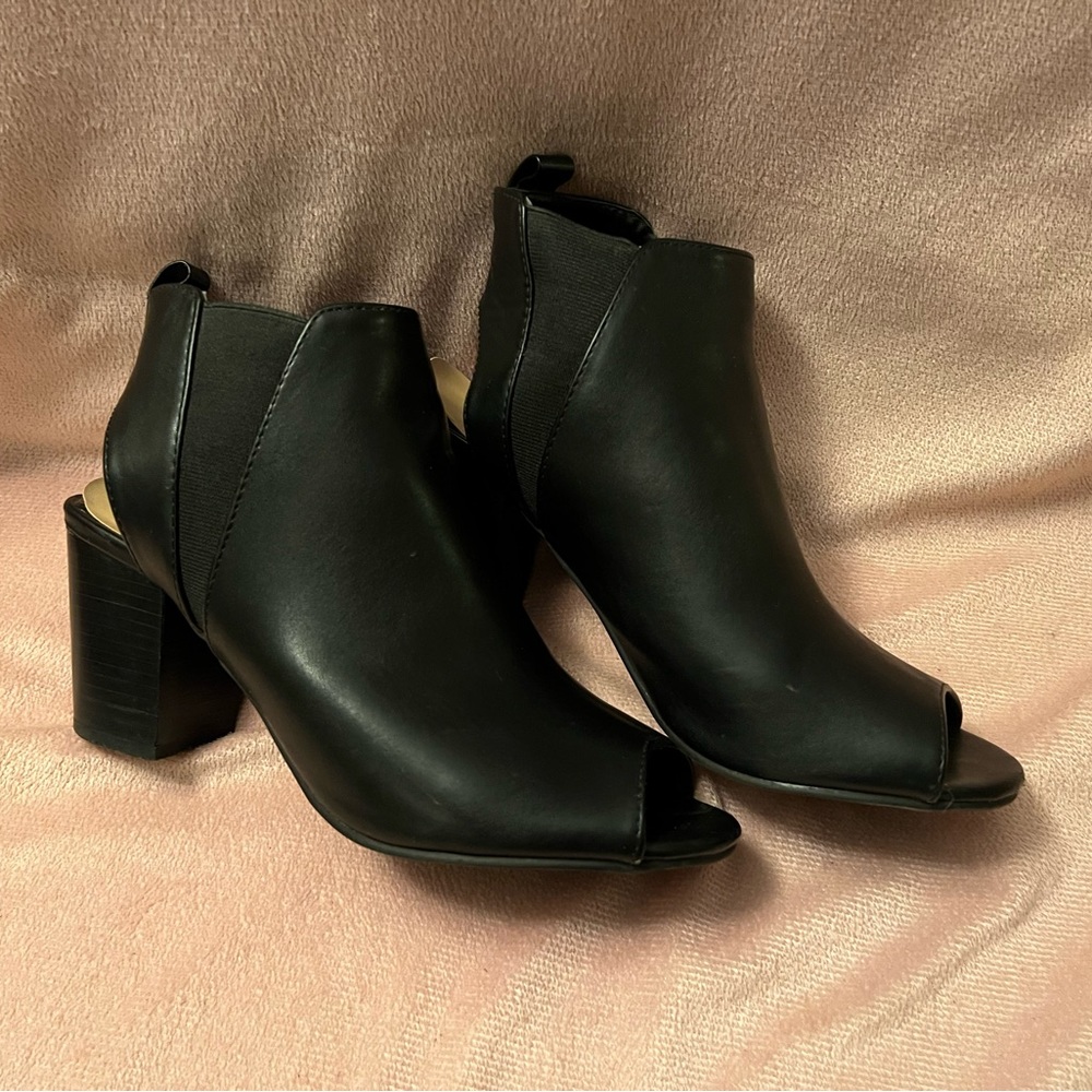 Open toe & heels cute booties